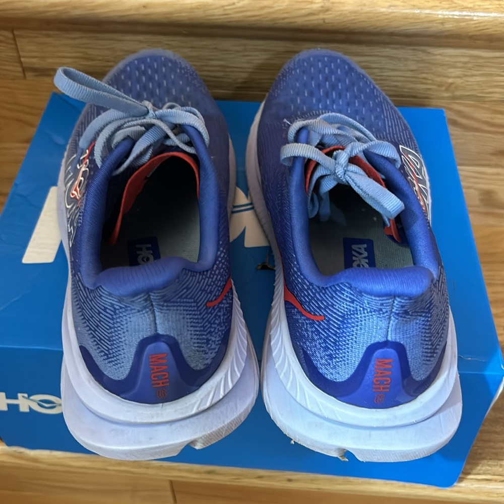 Hoka Mach 6